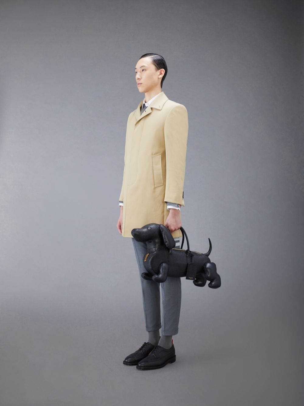Black Men Thom Browne Hector in Pebble Grain Tote Bags | CWL15W68421