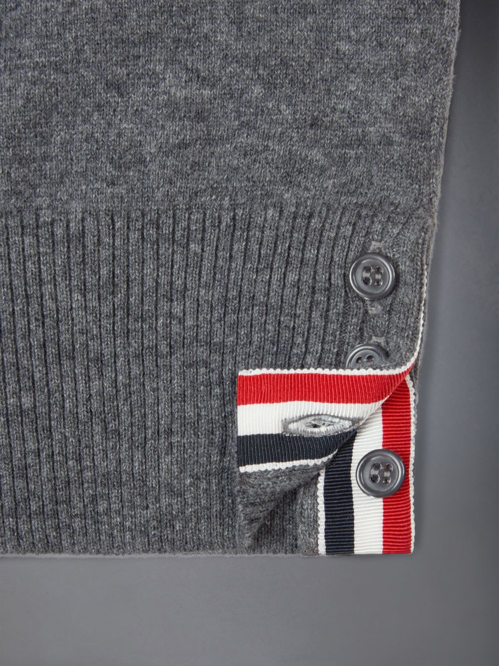 Grey Girls's Thom Browne Cashmere 4-Bar Crewneck Pullover | WAN01I89335