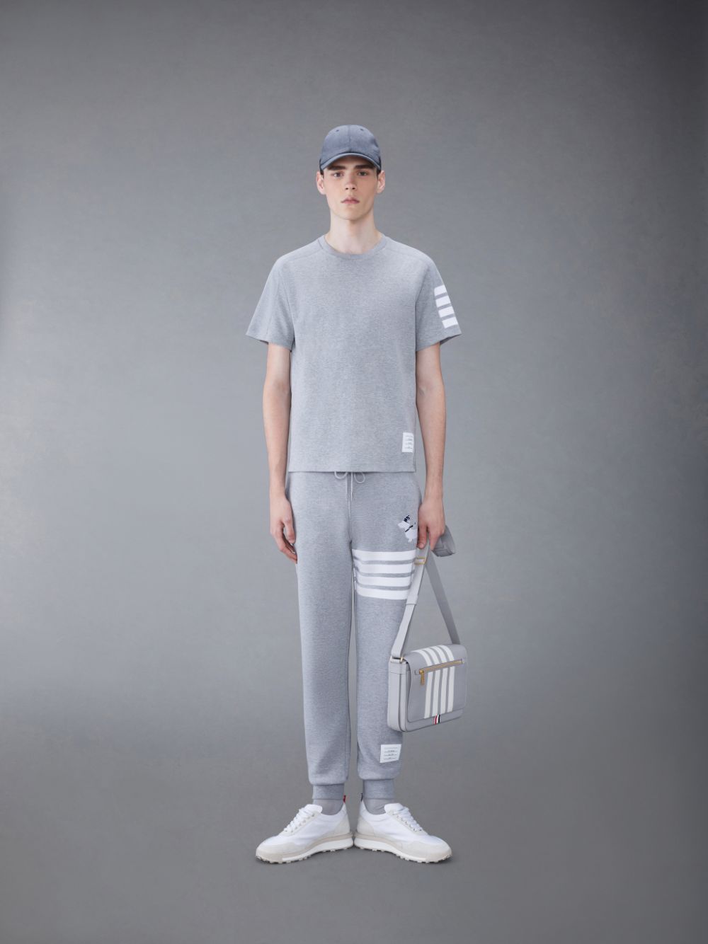 Grey Men Thom Browne Cotton 4-Bar Short Sleeve T Shirts | MAC77H30367