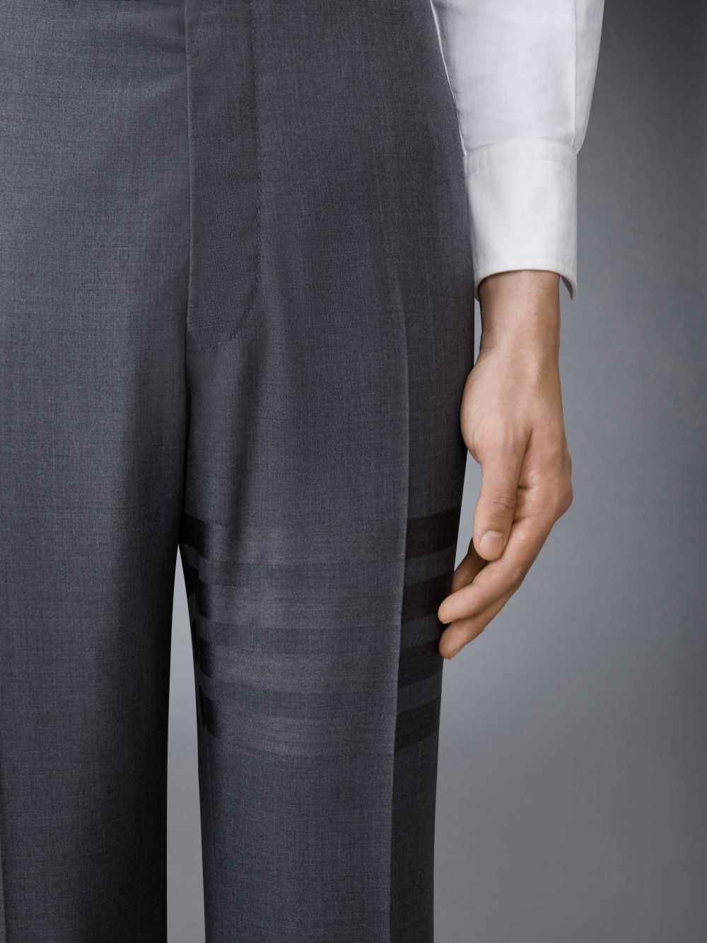 Grey Men Thom Browne PLAIN WEAVE SUITING 4-BAR CLASSIC BACKSTRAP Pants | ONB45G49308