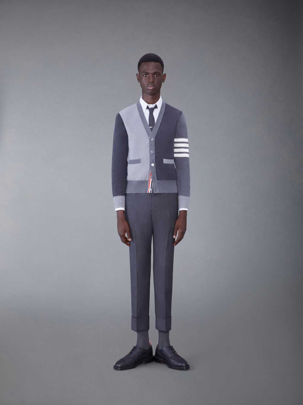 Grey Men Thom Browne Tonal Cotton V-Neck 4-Bar Cardigan | ROG52E87989