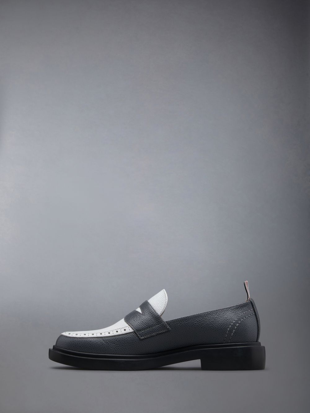 Grey Women Thom Browne Pebble Grain Leather Penny Loafers | WBW57H41322