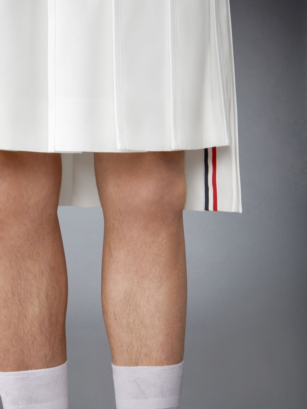 White Men Thom Browne Typewriter Self Tipping Midi Classic Pleated Skirts | TTB92V71367