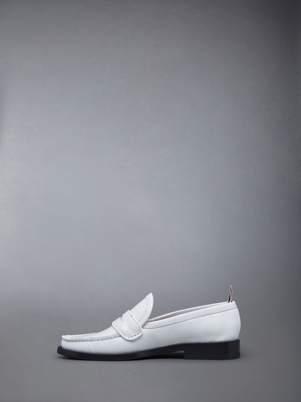 White Women Thom Browne Spazzolato Pleated Varsity Loafers | DDP23N64140